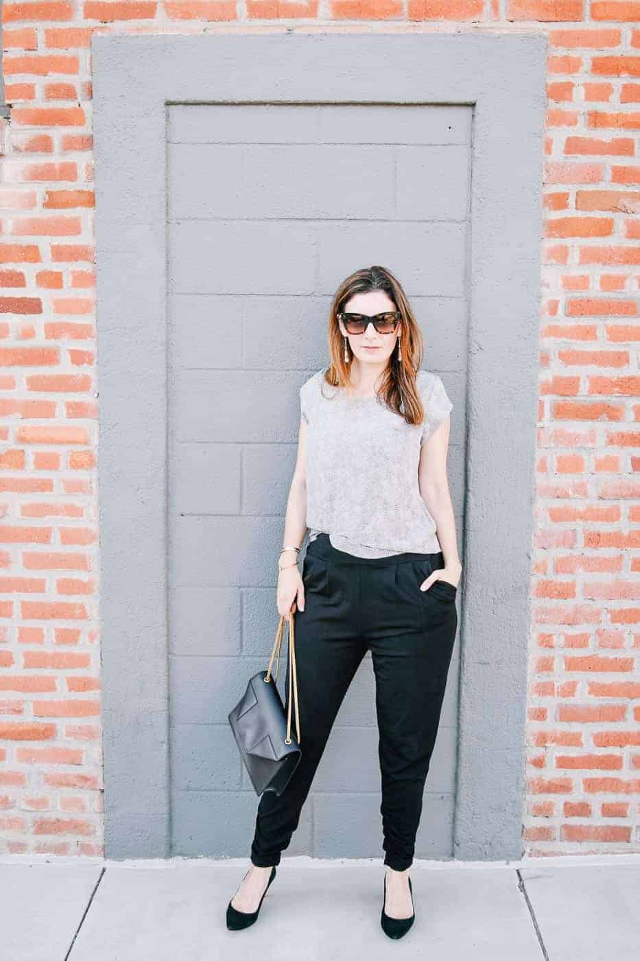 dressy sweatpants travel outfit-4