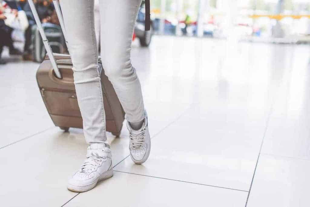 What to Wear on a Long Haul Flight and Look Stylish (2023)