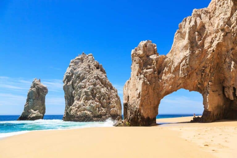 arch at lands end in los Cabos